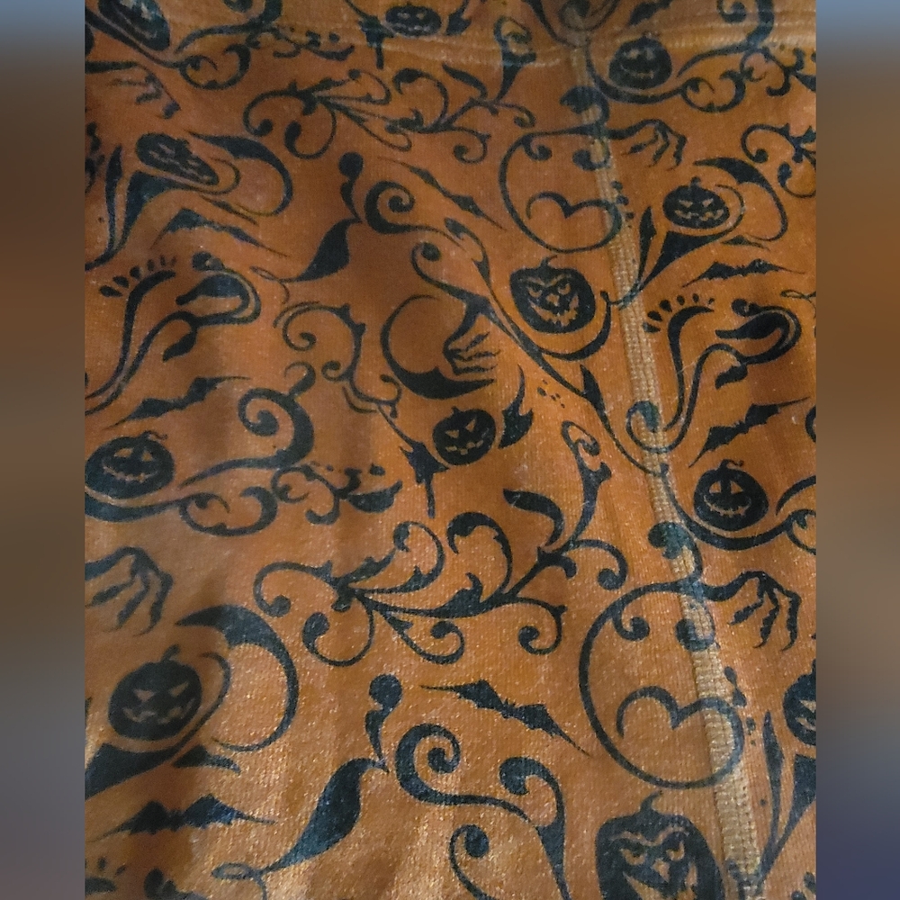 pumpkin leggings